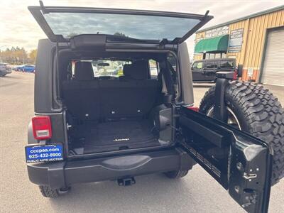 2012 Jeep Wrangler Sport   - Photo 18 - Pittsburg, CA 94565-2812
