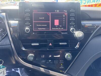 2021 Toyota Camry SE   - Photo 7 - Pittsburg, CA 94565-2812