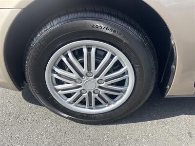2003 Toyota Camry LE   - Photo 8 - Pittsburg, CA 94565-2812