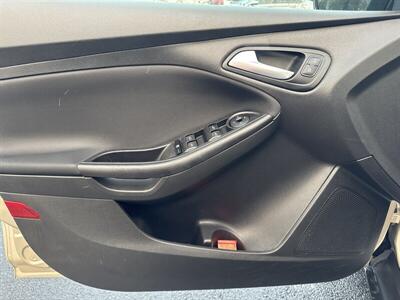 2018 Ford Focus SE - Photo 9 - Pittsburg, CA 94565-2812