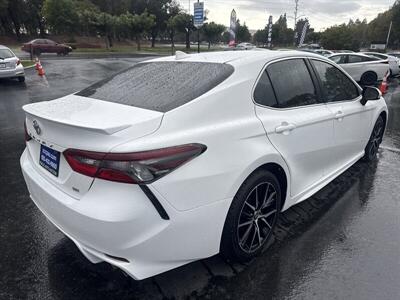 2021 Toyota Camry SE   - Photo 20 - Pittsburg, CA 94565-2812