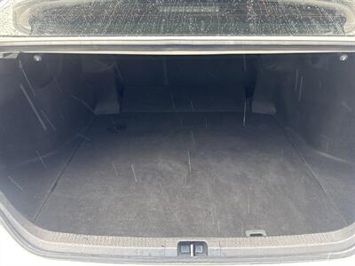 2021 Toyota Camry SE   - Photo 18 - Pittsburg, CA 94565-2812