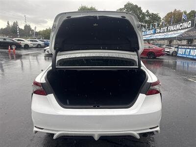 2021 Toyota Camry SE   - Photo 17 - Pittsburg, CA 94565-2812