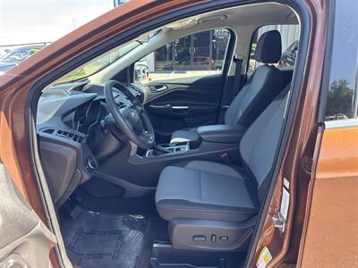 2017 Ford Escape SE - Photo 6 - Pittsburg, CA 94565