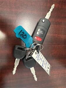 2012 Mazda Mazda3 i Touring - Photo 21 - Pittsburg, CA 94565-2812