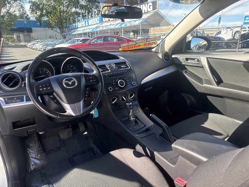 2012 Mazda Mazda3 i Touring  