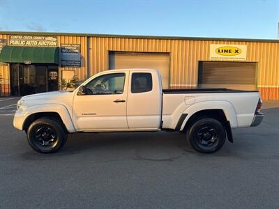 2013 Toyota Tacoma PreRunner   - Photo 11 - Pittsburg, CA 94565-2812