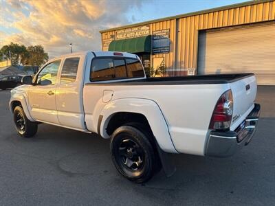 2013 Toyota Tacoma PreRunner   - Photo 12 - Pittsburg, CA 94565-2812