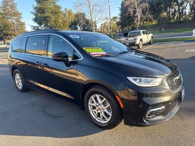 2022 Chrysler Pacifica Touring L   - Photo 33 - Pittsburg, CA 94565-2812