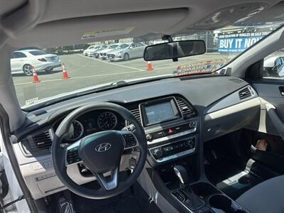 2019 Hyundai SONATA Eco   - Photo 2 - Pittsburg, CA 94565