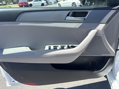 2019 Hyundai SONATA Eco   - Photo 12 - Pittsburg, CA 94565