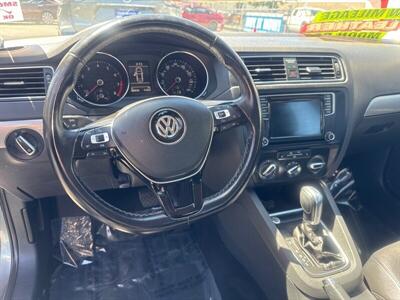 2017 Volkswagen Jetta 1.4T SE   - Photo 8 - Pittsburg, CA 94565-2812