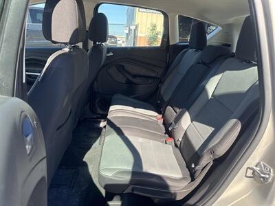 2016 Ford C-MAX Hybrid SE - Photo 13 - Pittsburg, CA 94565-2812