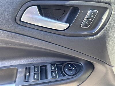 2016 Ford C-MAX Hybrid SE - Photo 10 - Pittsburg, CA 94565-2812