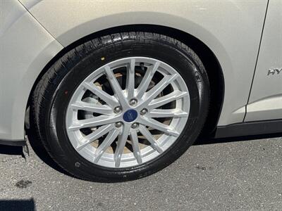 2016 Ford C-MAX Hybrid SE - Photo 11 - Pittsburg, CA 94565-2812