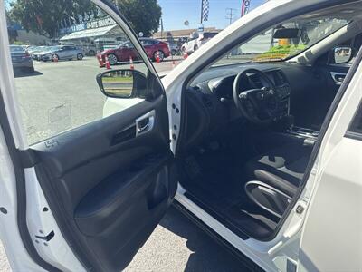 2020 Nissan Pathfinder S   - Photo 5 - Pittsburg, CA 94565