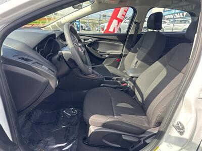 2018 Ford Focus SE   - Photo 3 - Pittsburg, CA 94565