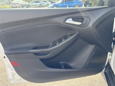 2018 Ford Focus SE   - Photo 10 - Pittsburg, CA 94565