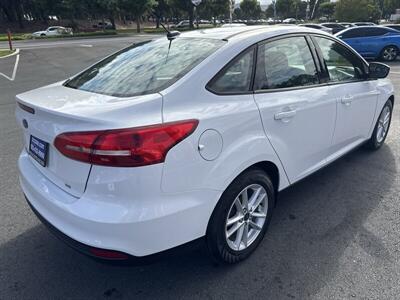 2018 Ford Focus SE   - Photo 16 - Pittsburg, CA 94565