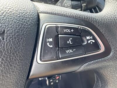 2018 Ford Focus SE   - Photo 7 - Pittsburg, CA 94565