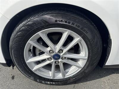 2018 Ford Focus SE   - Photo 12 - Pittsburg, CA 94565