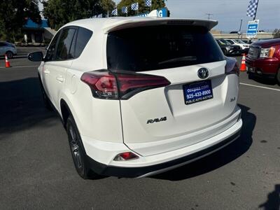 2018 Toyota RAV4 XLE   - Photo 17 - Pittsburg, CA 94565-2812