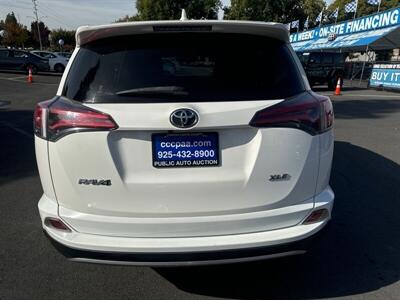 2018 Toyota RAV4 XLE   - Photo 20 - Pittsburg, CA 94565-2812