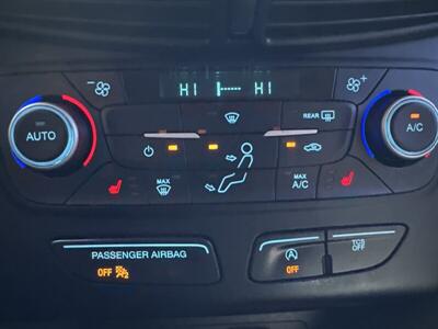 2019 Ford Escape SE   - Photo 9 - Pittsburg, CA 94565-2812