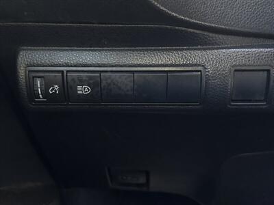2021 Toyota Corolla LE   - Photo 11 - Pittsburg, CA 94565-2812
