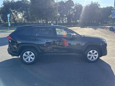 2024 Toyota RAV4 LE   - Photo 27 - Pittsburg, CA 94565-2812