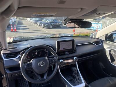 2024 Toyota RAV4 LE   - Photo 2 - Pittsburg, CA 94565-2812