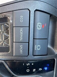 2024 Toyota RAV4 LE   - Photo 11 - Pittsburg, CA 94565-2812