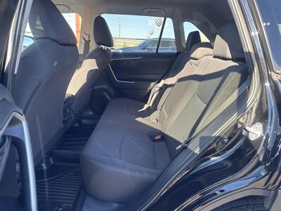 2024 Toyota RAV4 LE   - Photo 16 - Pittsburg, CA 94565-2812