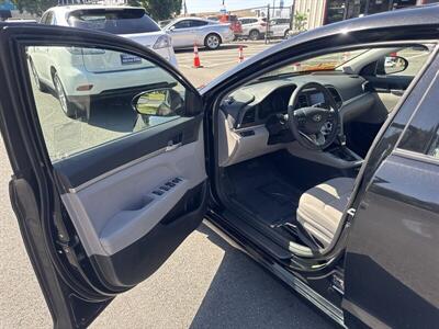 2019 Hyundai ELANTRA SE - Photo 6 - Pittsburg, CA 94565