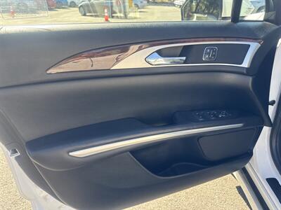 2016 Lincoln MKZ Hybrid   - Photo 12 - Pittsburg, CA 94565-2812