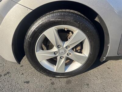 2011 Hyundai ELANTRA GLS   - Photo 5 - Pittsburg, CA 94565-2812