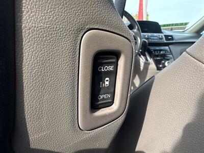 2011 Honda Odyssey EX-L   - Photo 19 - Pittsburg, CA 94565-2812