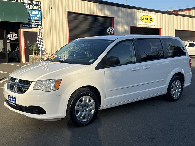 2017 Dodge Grand Caravan SE  