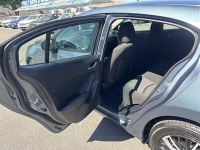 2015 Mazda Mazda3 i Sport - Photo 12 - Pittsburg, CA 94565