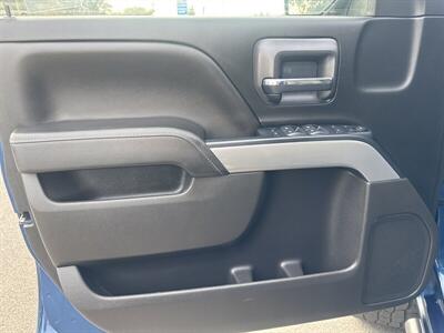 2018 Chevrolet Silverado 1500 LT Z71   - Photo 11 - Pittsburg, CA 94565-2812