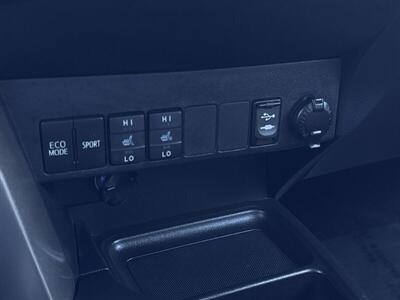 2013 Toyota RAV4 Limited - Photo 11 - Pittsburg, CA 94565-2812