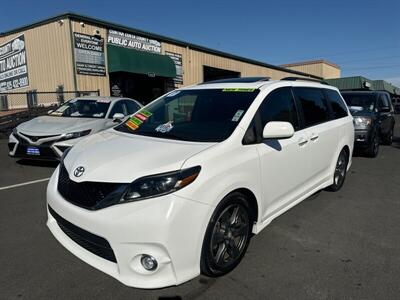 2017 Toyota Sienna SE   - Photo 39 - Pittsburg, CA 94565-2812