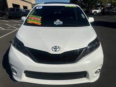 2017 Toyota Sienna SE   - Photo 37 - Pittsburg, CA 94565-2812