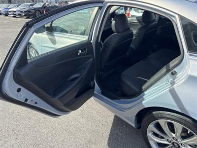 2013 Hyundai SONATA SE   - Photo 15 - Pittsburg, CA 94565