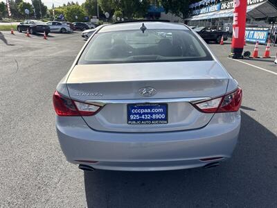 2013 Hyundai SONATA SE   - Photo 18 - Pittsburg, CA 94565