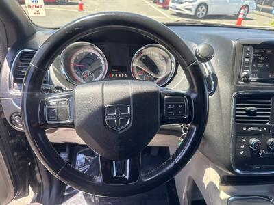 2017 Dodge Grand Caravan SXT   - Photo 8 - Pittsburg, CA 94565-2812