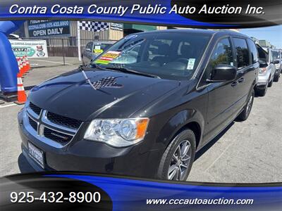 2017 Dodge Grand Caravan SXT   - Photo 1 - Pittsburg, CA 94565-2812