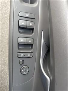 2023 Hyundai ELANTRA SEL - Photo 12 - Pittsburg, CA 94565-2812