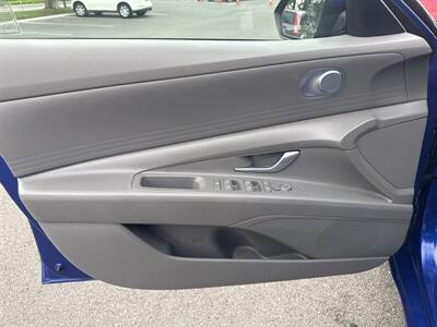 2023 Hyundai ELANTRA SEL - Photo 11 - Pittsburg, CA 94565-2812