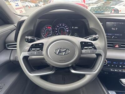 2023 Hyundai ELANTRA SEL - Photo 4 - Pittsburg, CA 94565-2812